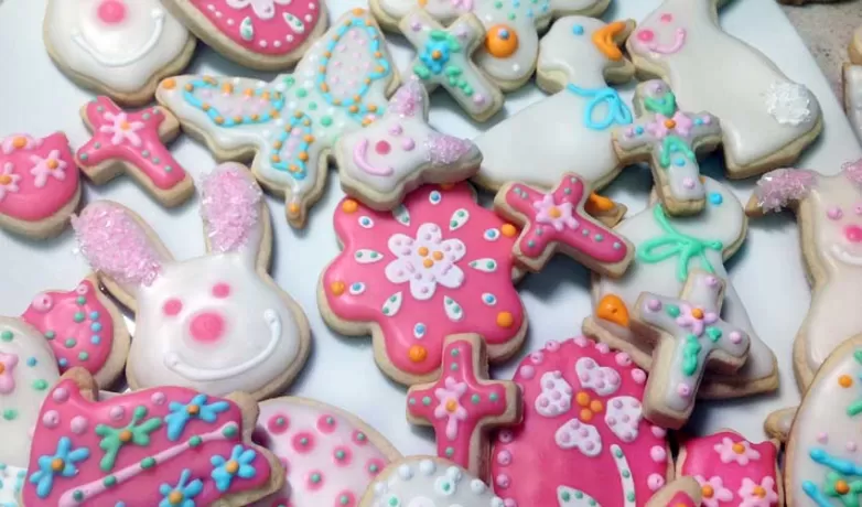 Different Easter cookies