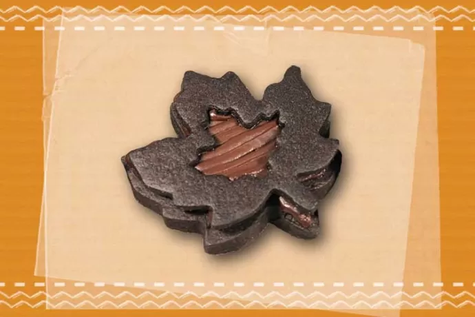 Maple Leaf Sandwich Cookie