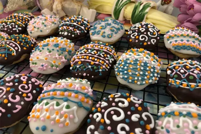 Chocolate Chip Easter Cookies